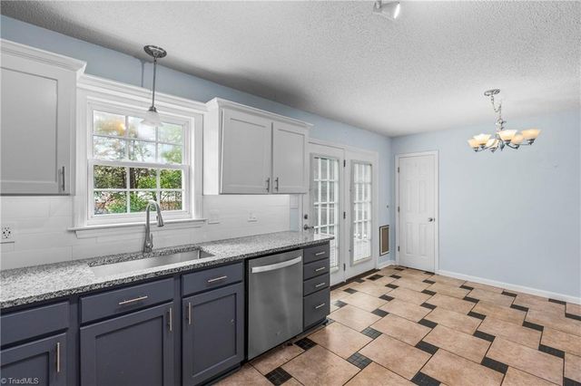 4542 Bottoms Rock Lane, Pfafftown, NC 27040