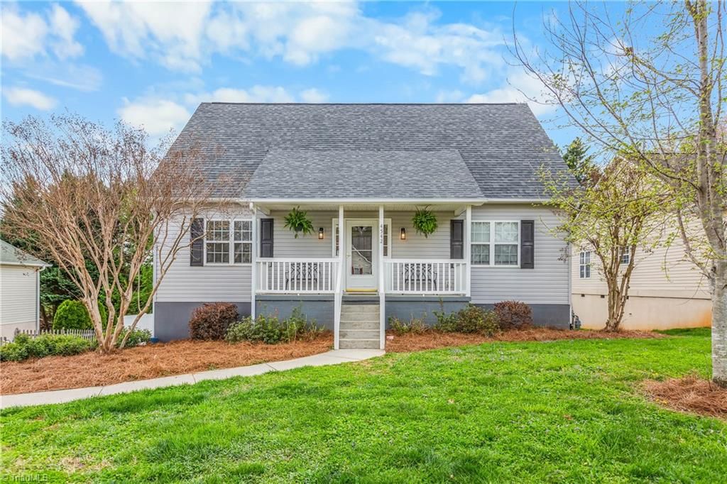 4542 Bottoms Rock Lane, Pfafftown, NC 27040