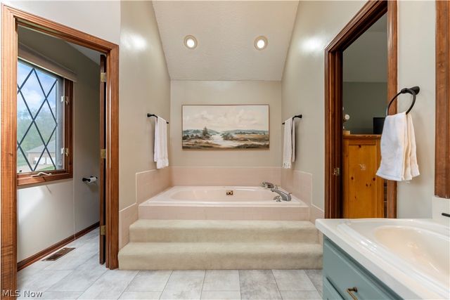 6974 Militia Hill Street NW, Canton, OH 44718