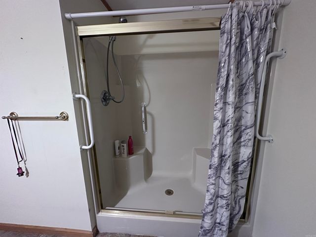 1377 W Court Street, Piggott, AR 72454