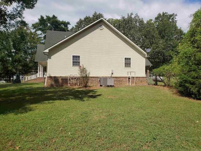 1377 W Court Street, Piggott, AR 72454
