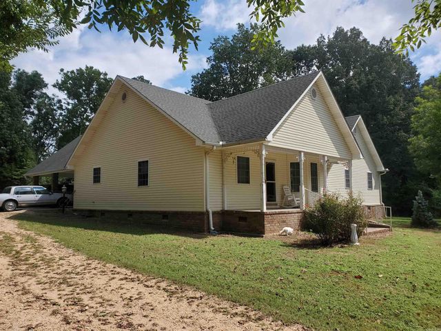 1377 W Court Street, Piggott, AR 72454