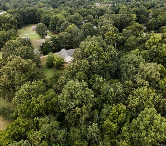 1377 W Court Street, Piggott, AR 72454