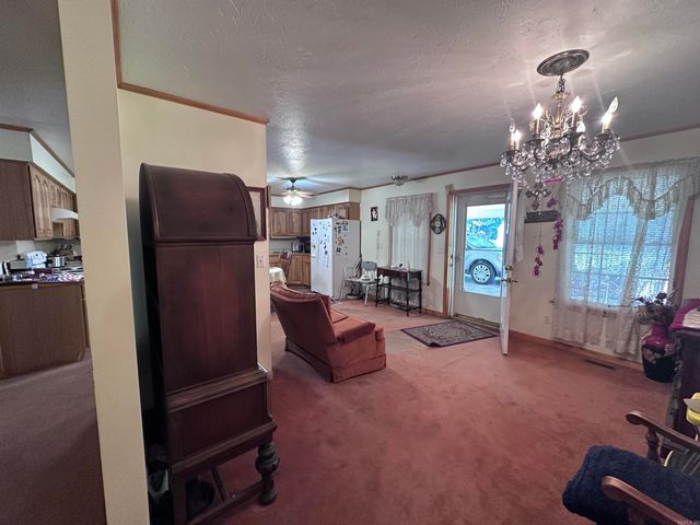 1377 W Court Street, Piggott, AR 72454