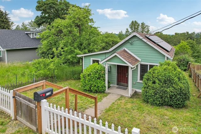 3319 E Grandview Avenue, Tacoma, WA 98404