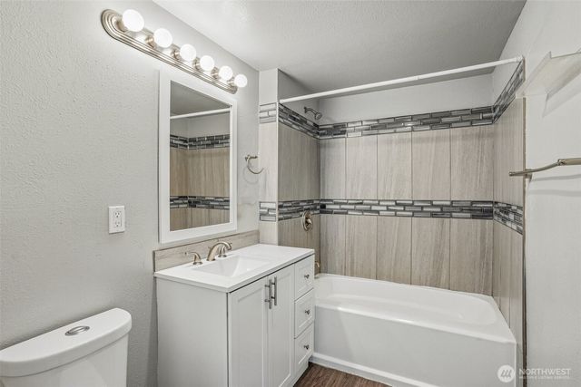 3319 E Grandview Avenue, Tacoma, WA 98404