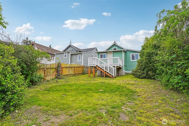 3319 E Grandview Avenue, Tacoma, WA 98404