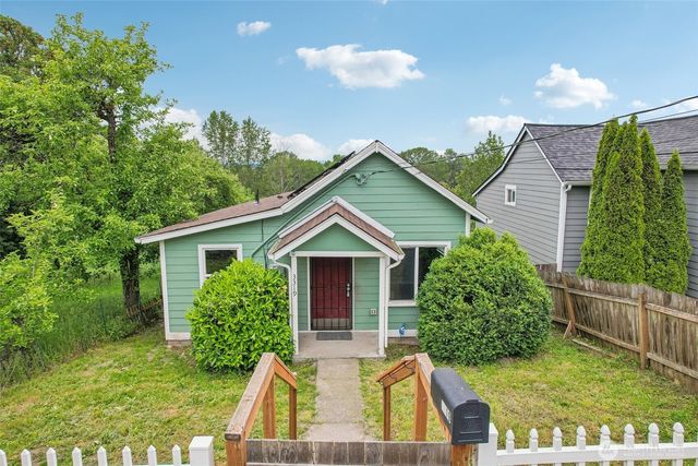 3319 E Grandview Avenue, Tacoma, WA 98404