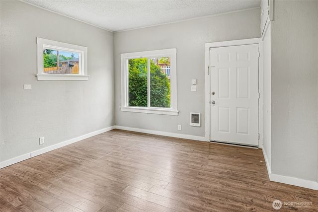 3319 E Grandview Avenue, Tacoma, WA 98404
