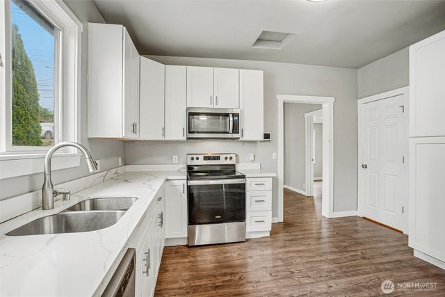 3319 E Grandview Avenue, Tacoma, WA 98404