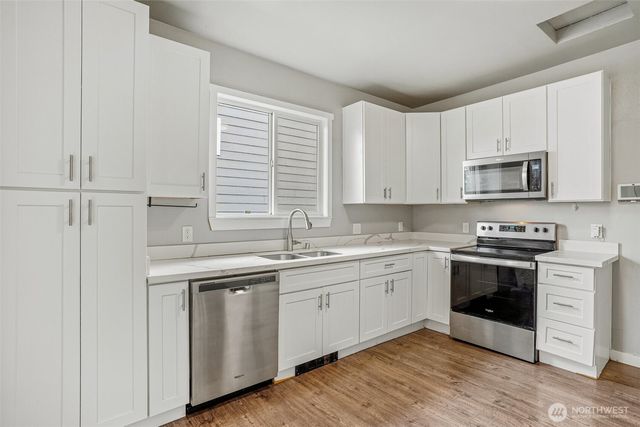 3319 E Grandview Avenue, Tacoma, WA 98404