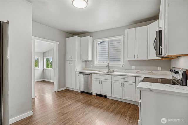3319 E Grandview Avenue, Tacoma, WA 98404
