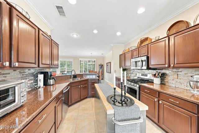 20140 N GOLDEN BARREL Drive, Surprise, AZ 85374
