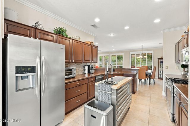20140 N GOLDEN BARREL Drive, Surprise, AZ 85374