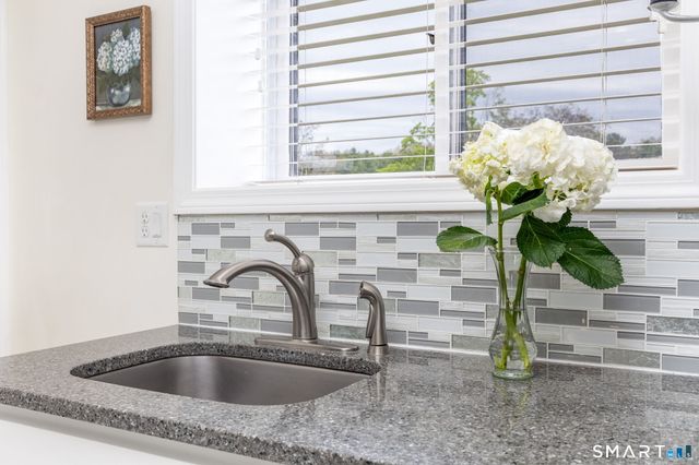 204 Summer Hill Drive 204, South Windsor, CT 06074