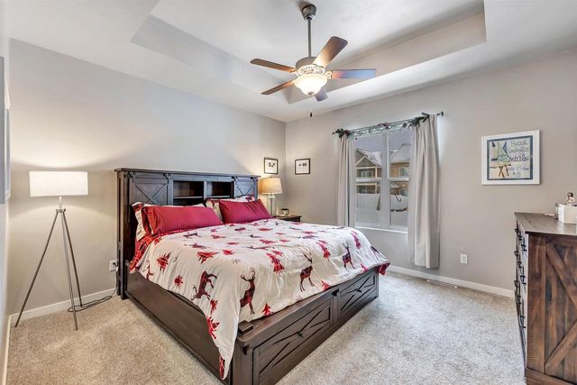 541 PEBBLESTONE CIRCLE, Hobart, WI 54155