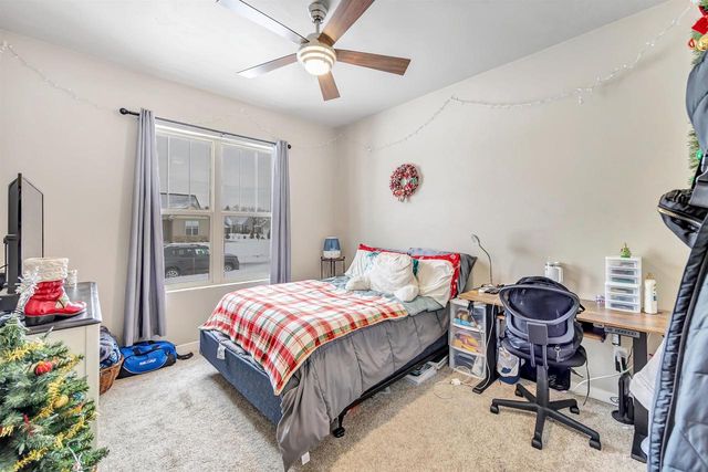 541 PEBBLESTONE CIRCLE, Hobart, WI 54155