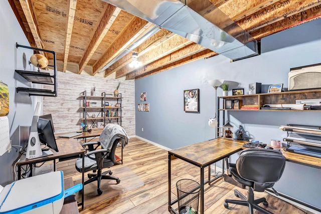 541 PEBBLESTONE CIRCLE, Hobart, WI 54155