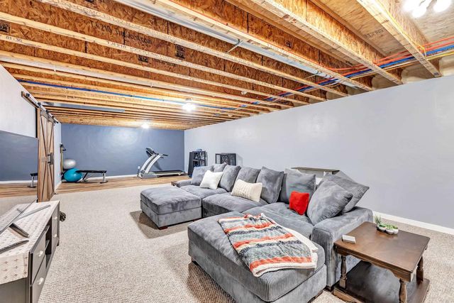 541 PEBBLESTONE CIRCLE, Hobart, WI 54155