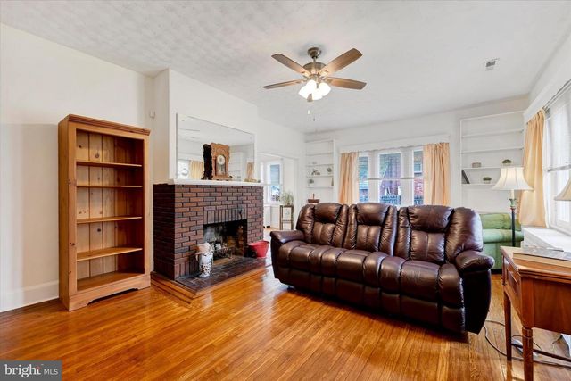 5 LIBERTY PKWY, Baltimore, MD 21222