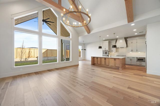 938 E Crescendo St, Meridian, ID 83642