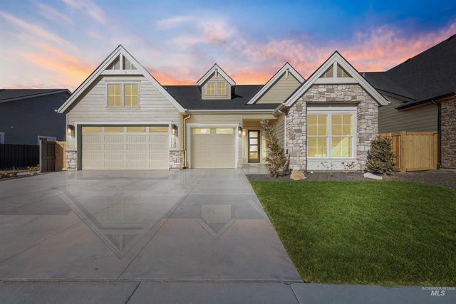938 E Crescendo St, Meridian, ID 83642