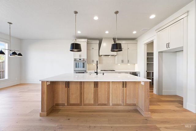 938 E Crescendo St, Meridian, ID 83642
