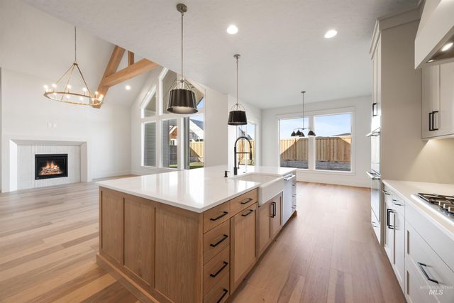 938 E Crescendo St, Meridian, ID 83642