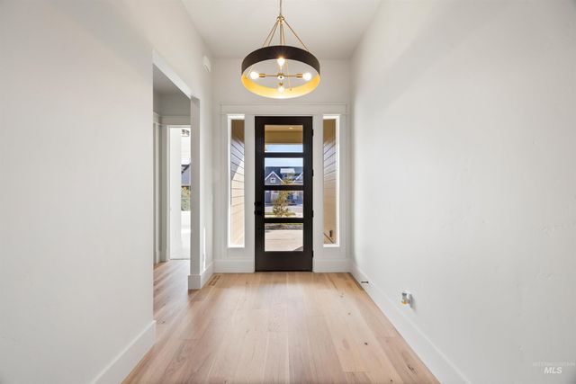 938 E Crescendo St, Meridian, ID 83642