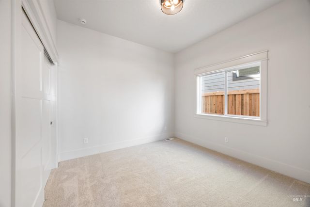 938 E Crescendo St, Meridian, ID 83642