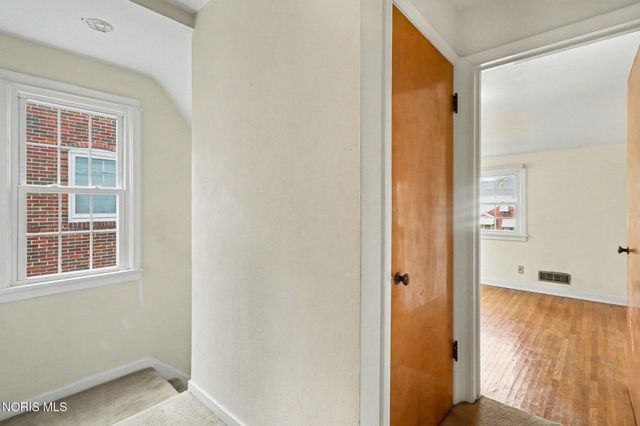 2647 Stamford Drive, Toledo, OH 43614