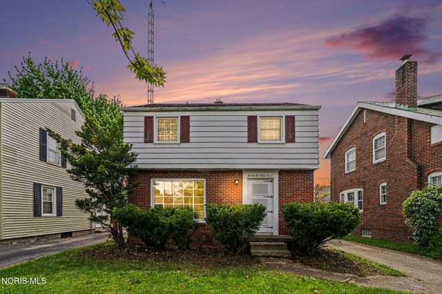 2647 Stamford Drive, Toledo, OH 43614