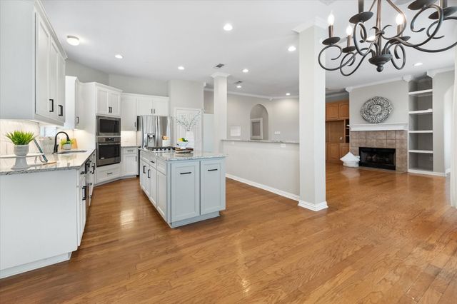1116 Brook Arbor Drive, Mansfield, TX 76063