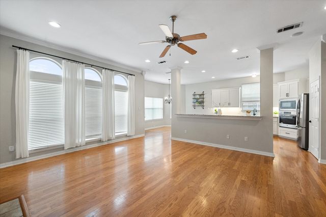 1116 Brook Arbor Drive, Mansfield, TX 76063