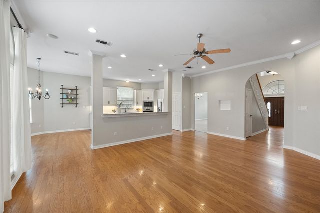 1116 Brook Arbor Drive, Mansfield, TX 76063