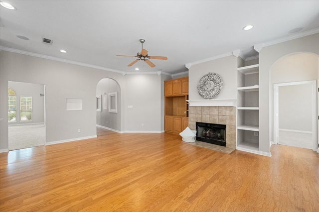 1116 Brook Arbor Drive, Mansfield, TX 76063