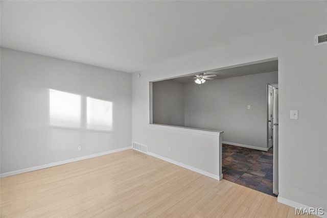 5225 Southwest Avenue, St Louis, MO 63139