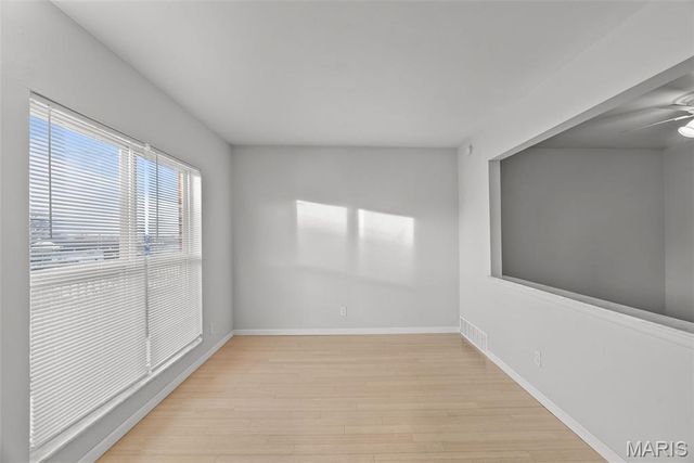 5225 Southwest Avenue, St Louis, MO 63139