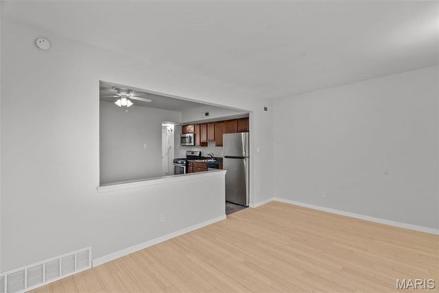 5225 Southwest Avenue, St Louis, MO 63139