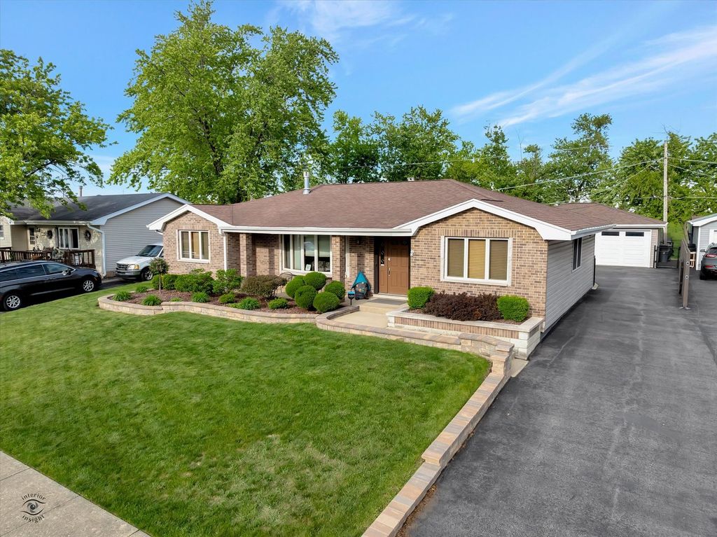 14635 S 135th Avenue, Lockport, IL 60441