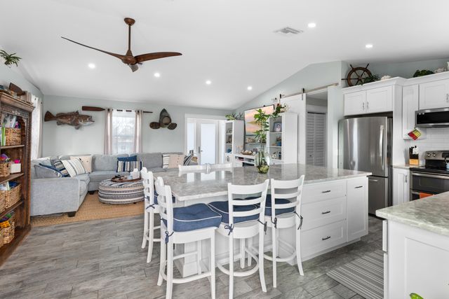 1325 Avenue H, Marathon, FL 33050