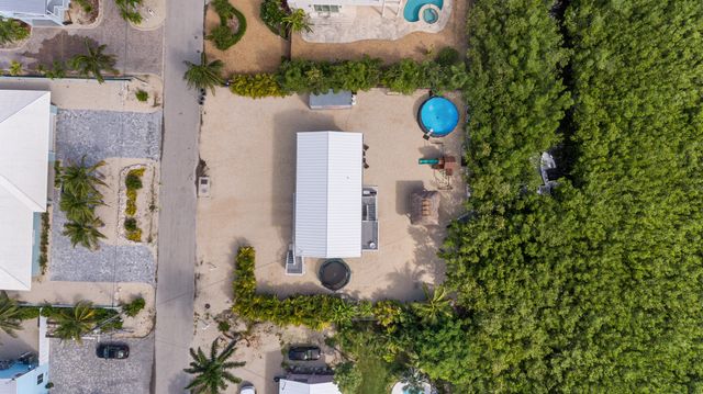 1325 Avenue H, Marathon, FL 33050