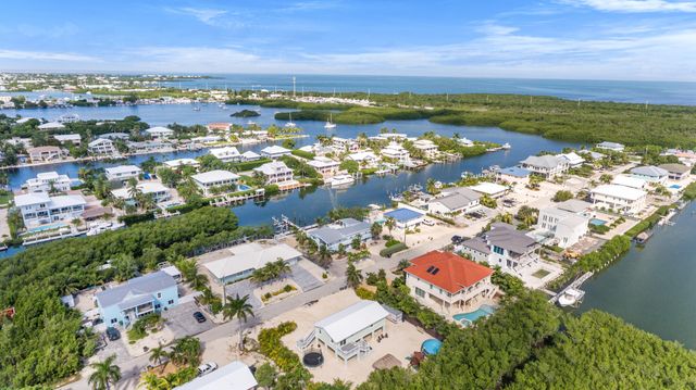 1325 Avenue H, Marathon, FL 33050