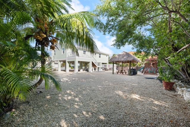 1325 Avenue H, Marathon, FL 33050