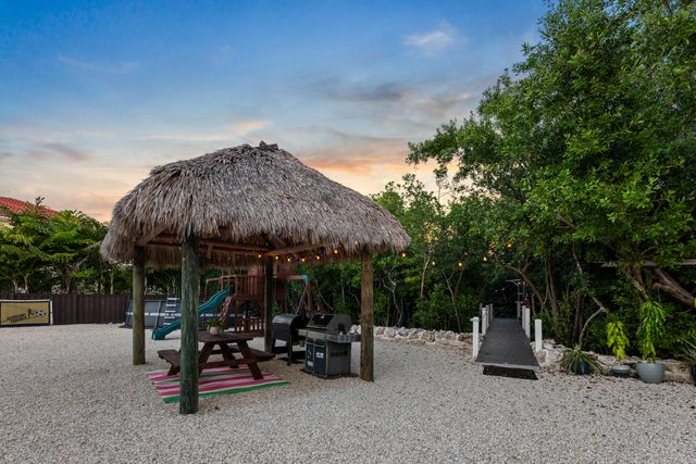 1325 Avenue H, Marathon, FL 33050