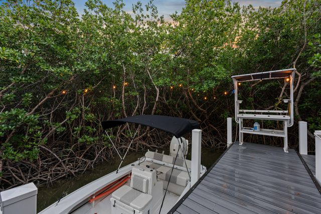 1325 Avenue H, Marathon, FL 33050