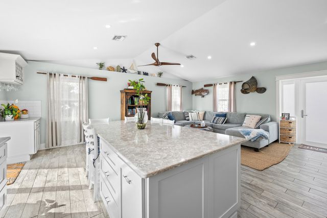 1325 Avenue H, Marathon, FL 33050