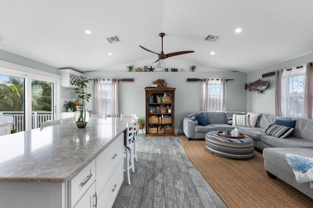 1325 Avenue H, Marathon, FL 33050