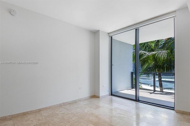 68 SE 6th St 806, Miami, FL 33131