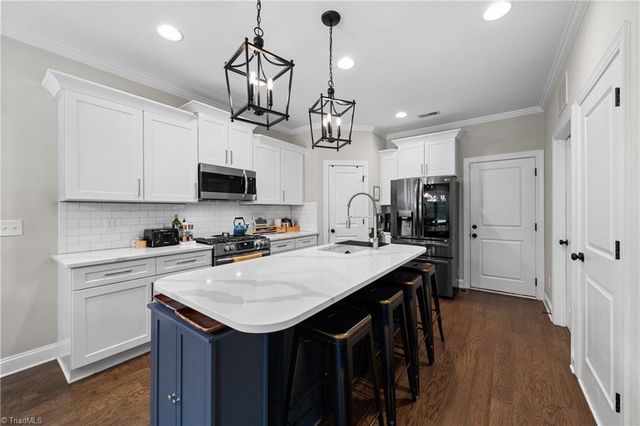 2748 Bartlett Lane, Clemmons, NC 27012